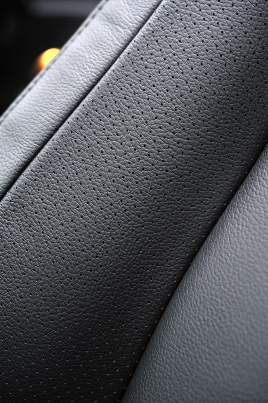  Mitsubishi Shogun Black 2012 года  (UK) (фото 5 из 85)